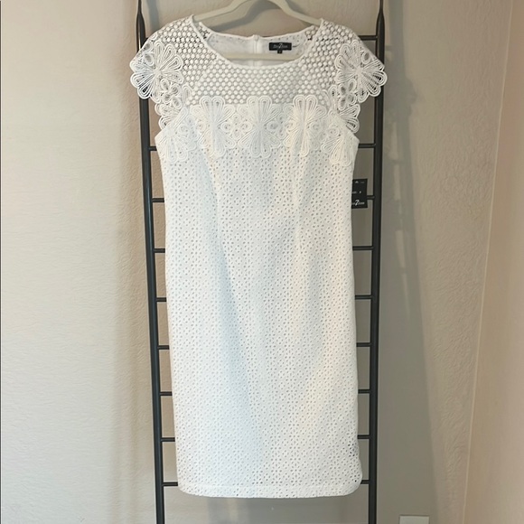Phase 7 Seven- White Midi Sheath Dress with Cap Sleeves and Crew Neck - Picture 1 of 7